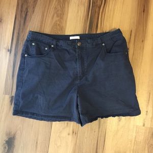 C.J. Banks 16W stretch blue denim shorts